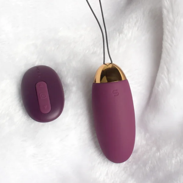 Svakom Elva Remote Control Vibrating Bullet