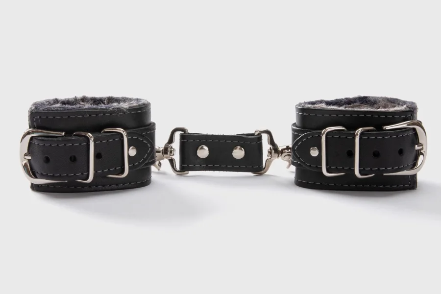 Liberator Leatherworks Harlowe Faux Fur Premium Gift Set