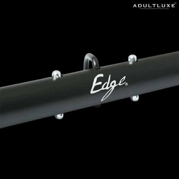 Edge adjustable spreader bar