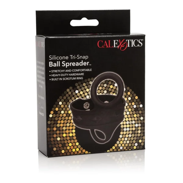 Silicone tri-snap ball spreader