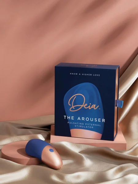 Deia - The Arouser - Thumping Clitoral Stimulator — image 8 of 8