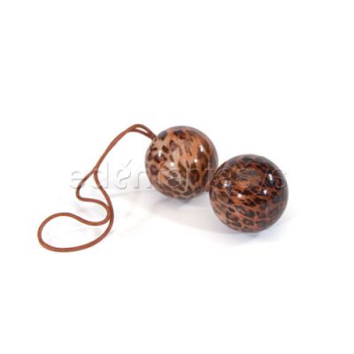Tera Patrick s leopard duotone balls