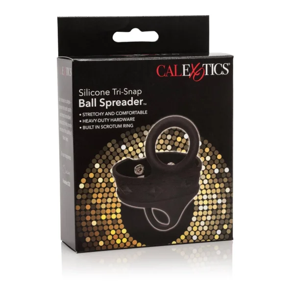 Silicone tri-snap ball spreader