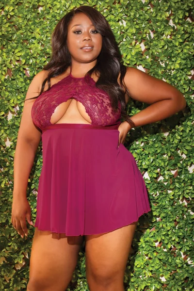 Plus Size Raspberry Floral Lace & Mesh Babydoll & Adjustable Thong — image 9 of 10