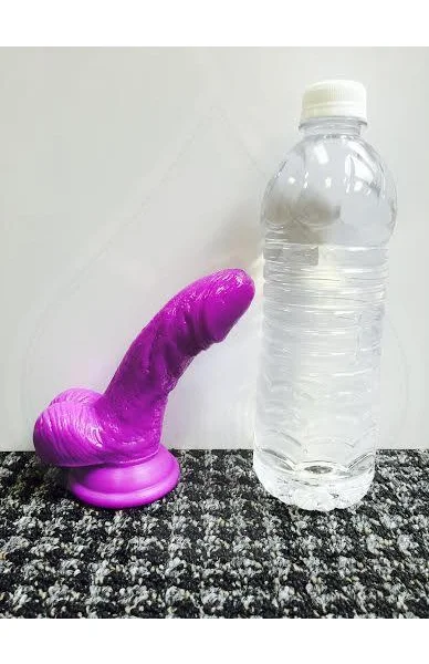 Silicone Curvy Realistic Mini Dildo 4 inches — image 7 of 8
