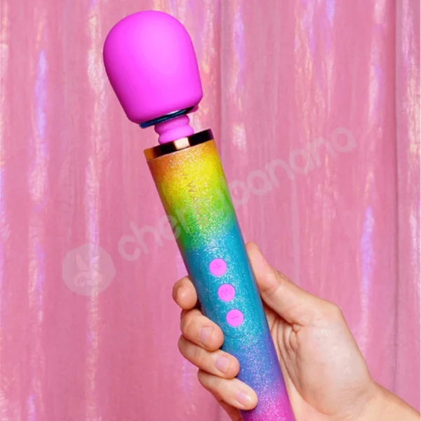 Le Wand Rainbow Ombre Petite Massager Wand & Gift Pack
