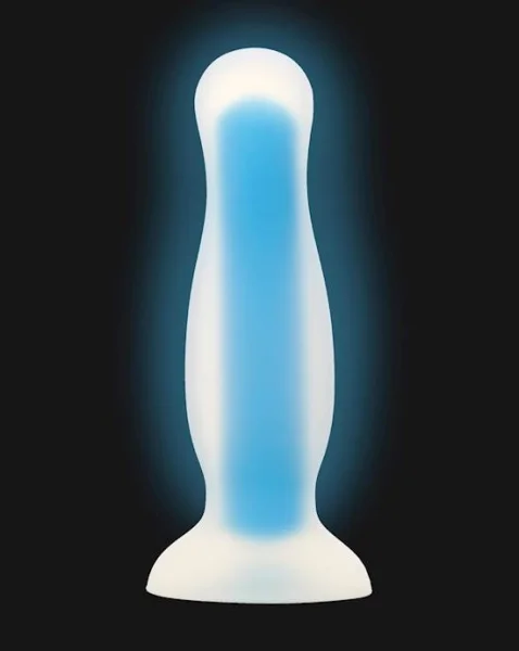 Play Glow In The Dark Butt Plug