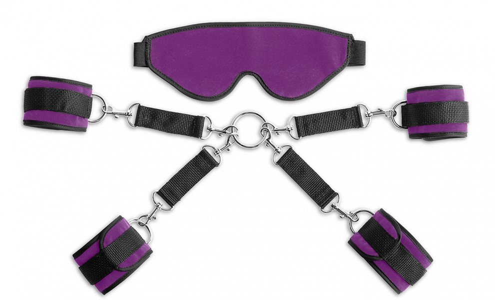 Bond Deluxe Cuff and Blindfold Kit