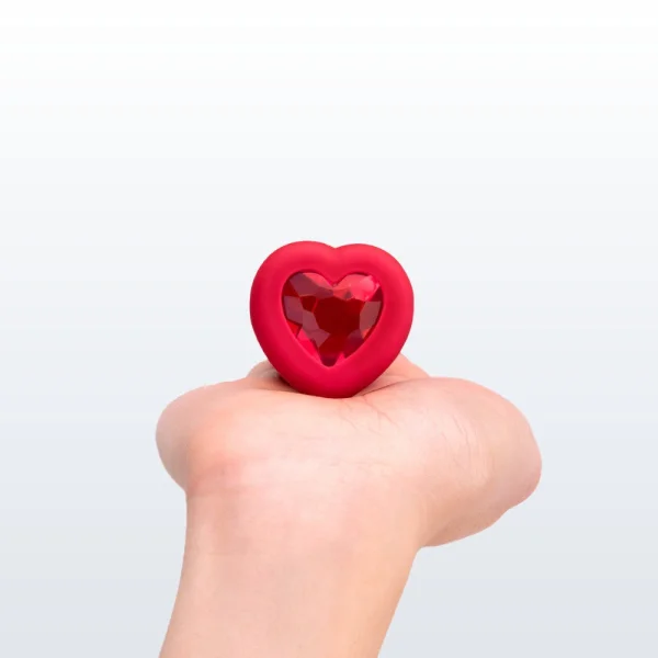 B-Vibe Vibrating Heart Plug