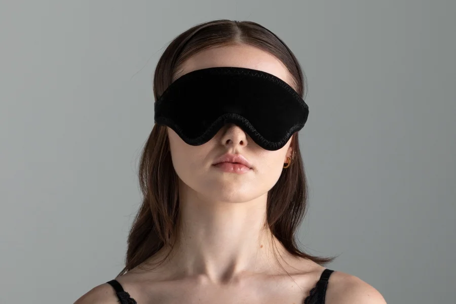 LoveBlind No - Peek Adjustable Blindfold