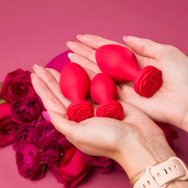 Secret Kisses Rosegasm Butt Bouquet Silicone Plugs Training Set