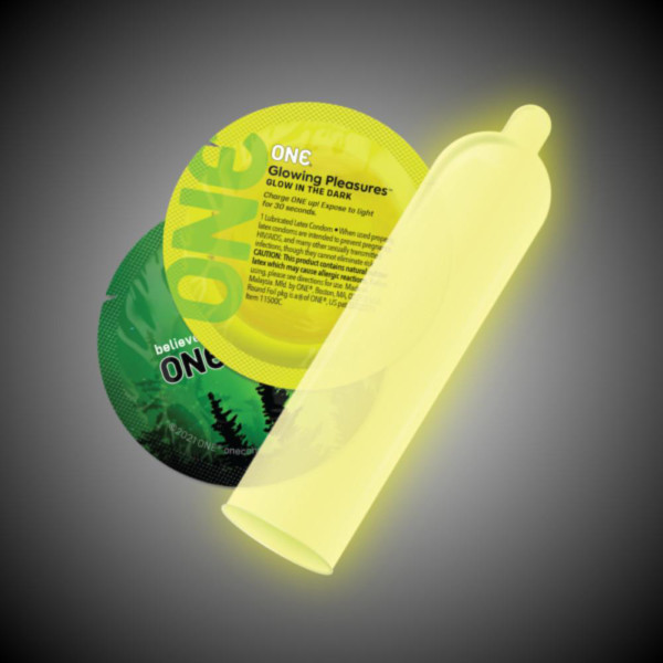 ONE Glowing Pleasure - Glow in the Dark Condoms | 12-Pack — image 5 of 7