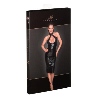 Dress w Large Open Cleavage