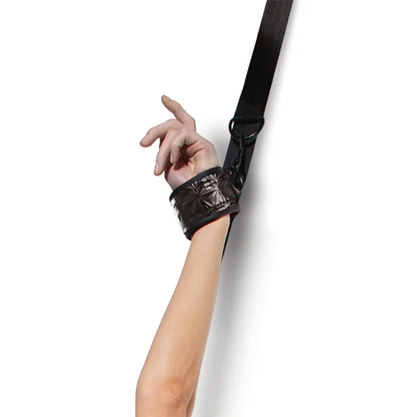 WhipSmart Diamond Over The Door Cross Restraints