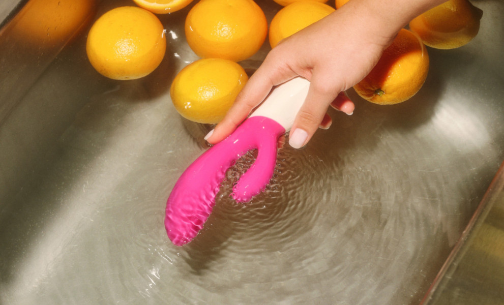 Lelo Ina Wave 2 Rabbit Vibrator