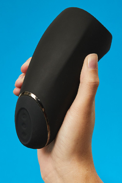 Wild Secrets Crave Thumping & Vibrating Masturbator