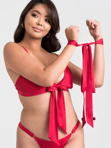 Lovehoney Unwrap Me Red Satin Bra Gift Set