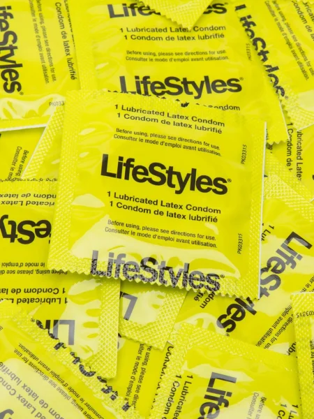 LifeStyles Ultra-Thin Lubricated Condoms (40 Count)