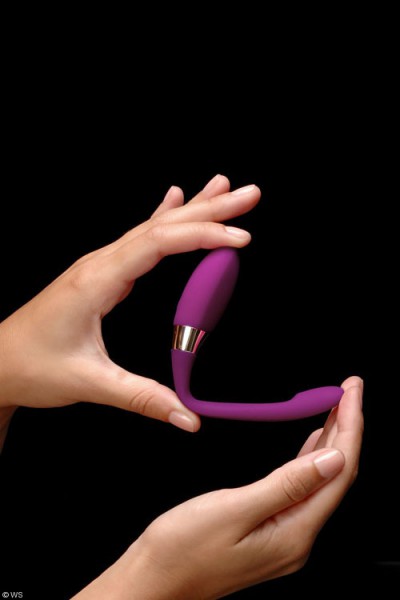 Lelo NOA Premium Couples Massager 