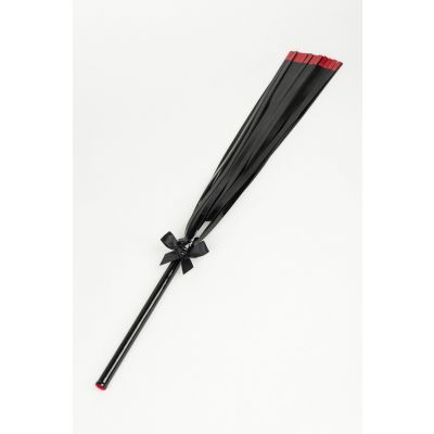 Kiss Flogger by Fraulein Kink