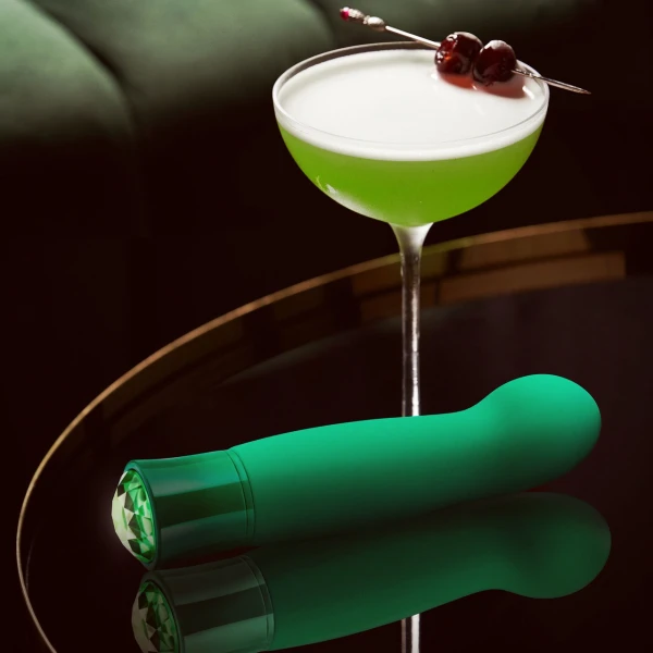 Oh My Gem Enchanting Rechargeable Waterproof Silicone Warming G-Spot Vibrator By Blush - Emerald