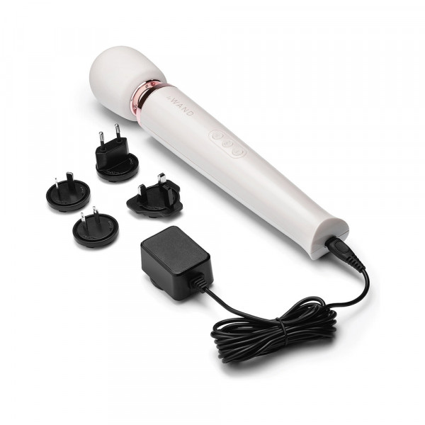 Le Wand Rechargeable Massager