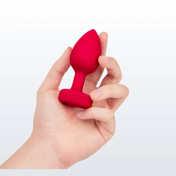 B-Vibe Vibrating Heart Plug