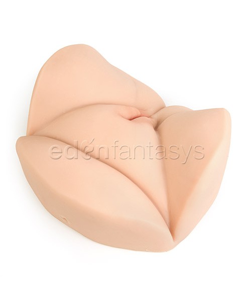 April Flores' voluptuous Cyberskin pussy
