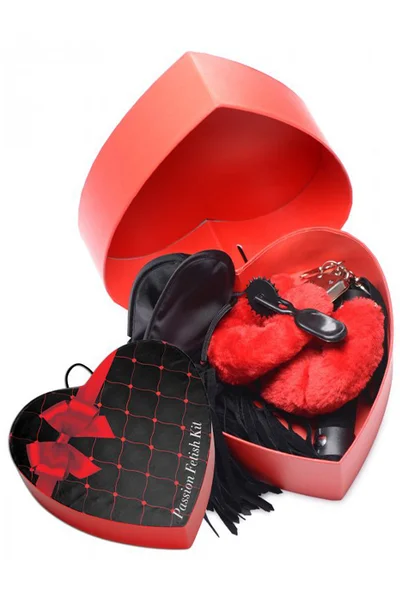 Frisky Passion - 3 Piece Fetish Kit in Heart-Shaped Gift Box — image 5 of 8