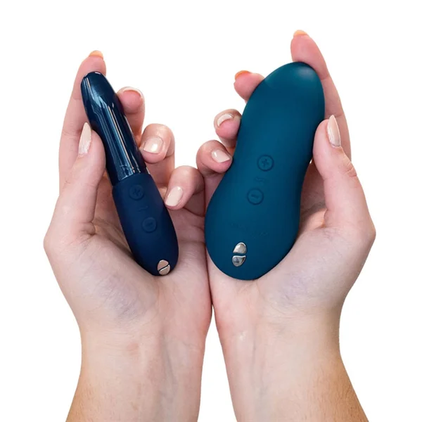 We-Vibe - Forever Favorites – Lay-On Vibrator & Bullet Vibrator Special Edition Set — image 6 of 16