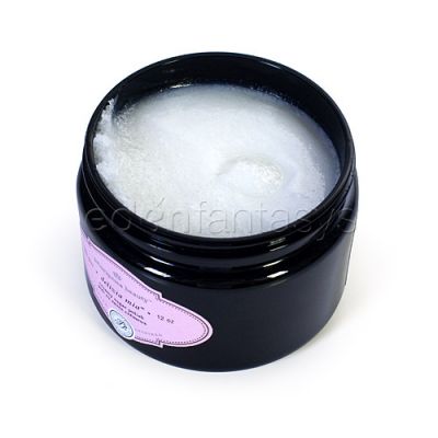Delizia mia creamy sugar polish