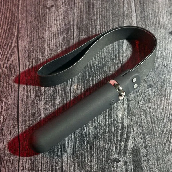 Adam & Eve Spank Me Vibe — image 18 of 19