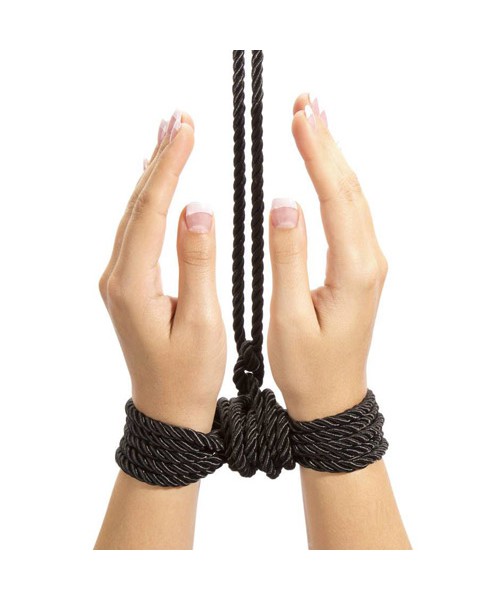 Fifty Shades of Grey restrain me