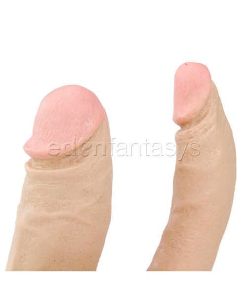 Double penetration dildo
