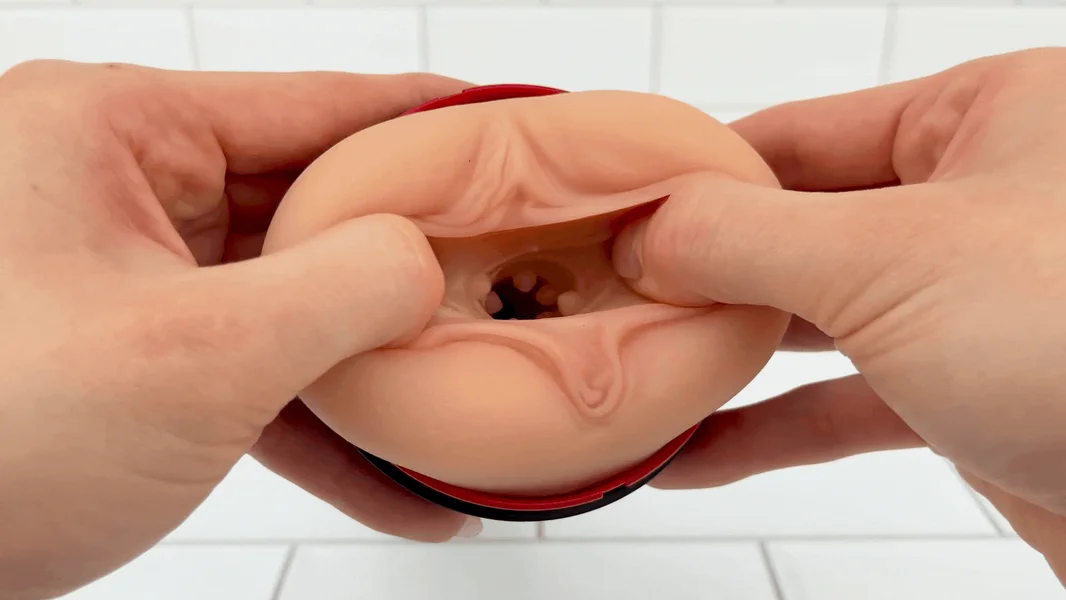Eachna Realistic Vaginal Masturbator — image 11 of 21