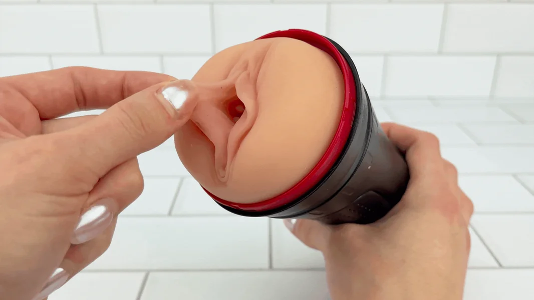 Eachna Realistic Vaginal Masturbator — image 13 of 21