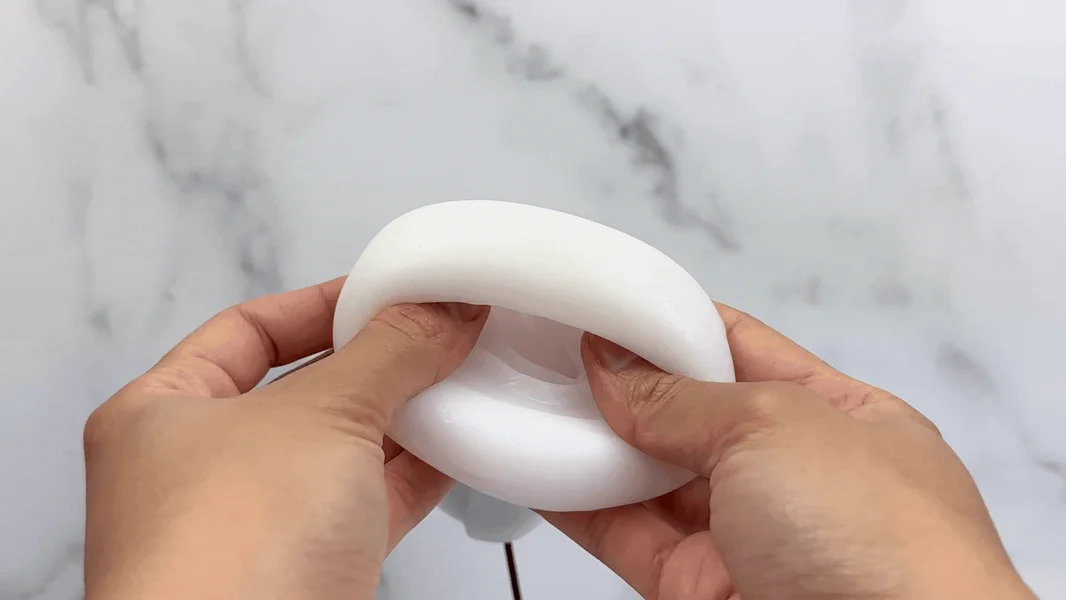 Agape Suction Penis Masturbator — image 6 of 14