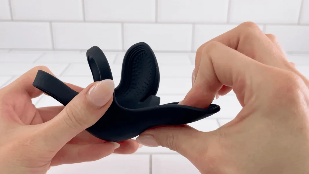 Laska Remote Cock & Ball Vibrator — image 10 of 14