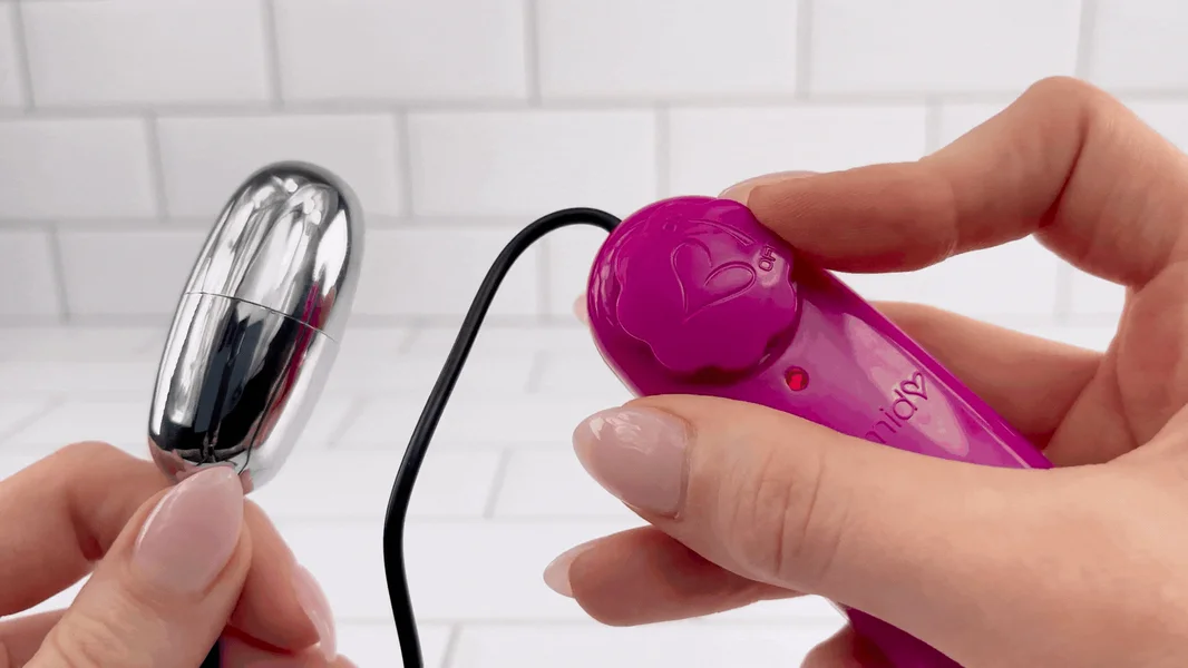 #1 Best-Selling Vibrating Silver Bullet — image 9 of 13