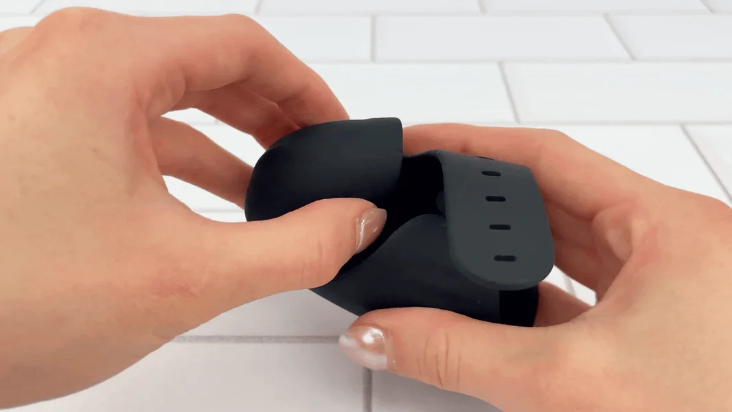 Wearable Hands-Free Vibrating Masturbator — image 8 of 19