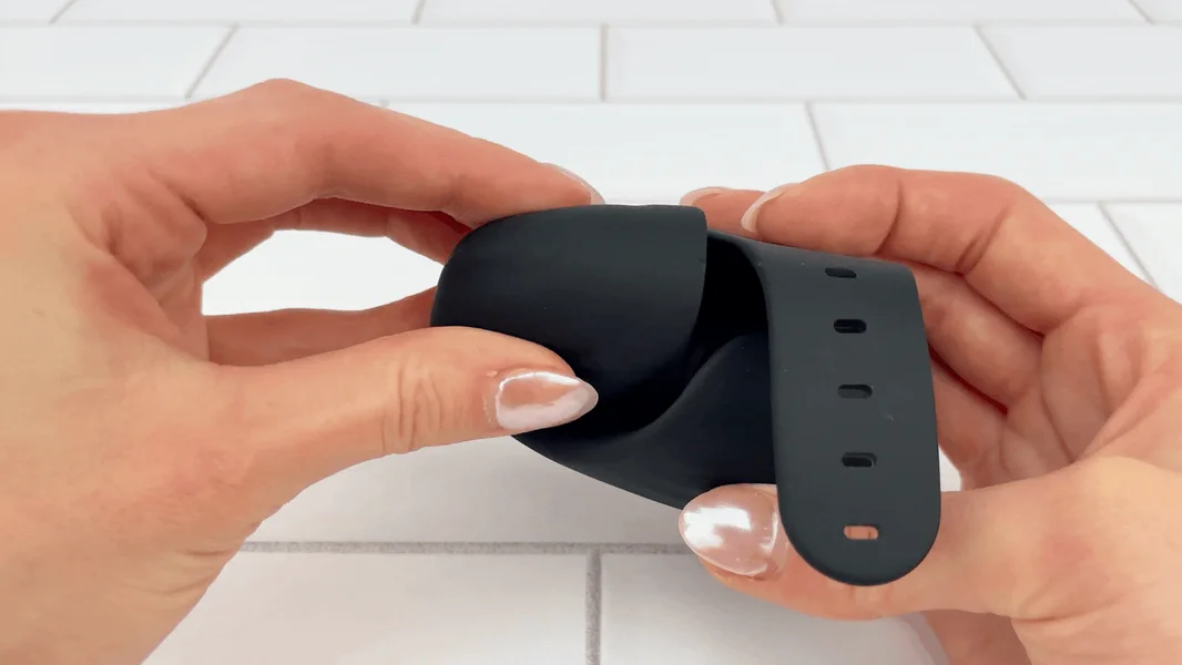 Wearable Hands-Free Vibrating Masturbator — image 14 of 19