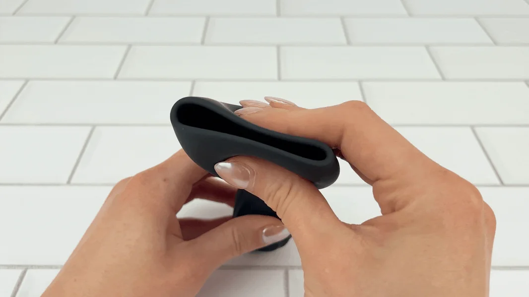 Vibrating Penis Tip Massager - F-Spot Stimulation! — image 6 of 15