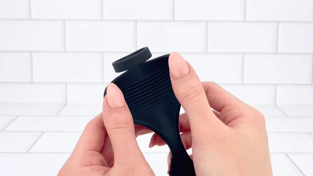(NEW Pull 1 for MKTG) Vibrating Cock Ring + P-Spot Stimulator — image 6 of 23