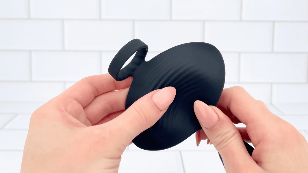 (NEW Pull 1 for MKTG) Vibrating Cock Ring + P-Spot Stimulator — image 8 of 23