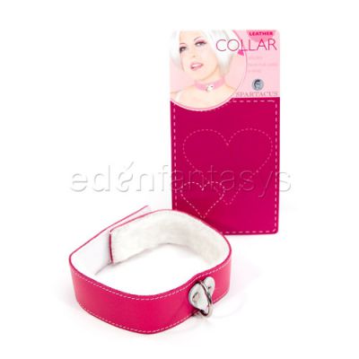 Pink heart collar
