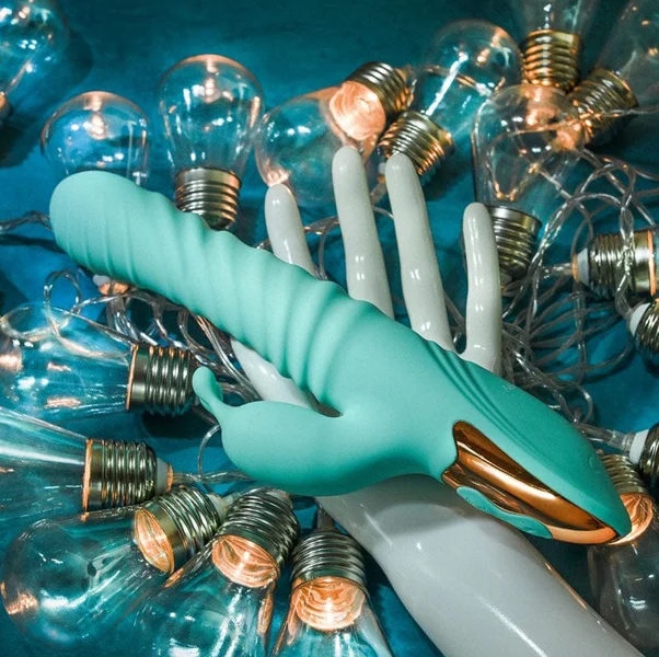 Adam & Eve - Heat Me Up Warming Rabbit Thruster — image 6 of 16