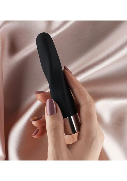 Layla Silicone Vibrating Bullet — image 12 of 14