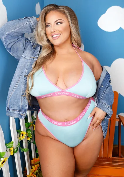 Fresh Halter Bralette and Booty Short - Queen Size — image 3 of 4