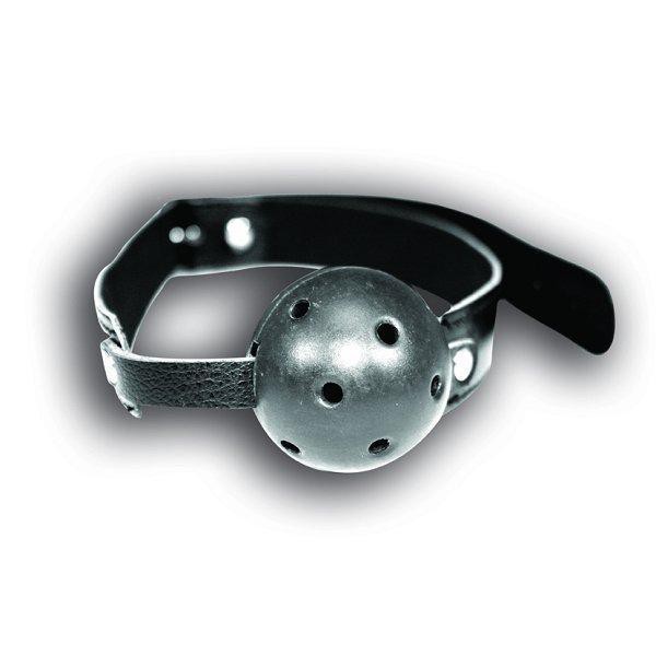 Breathable ball gag