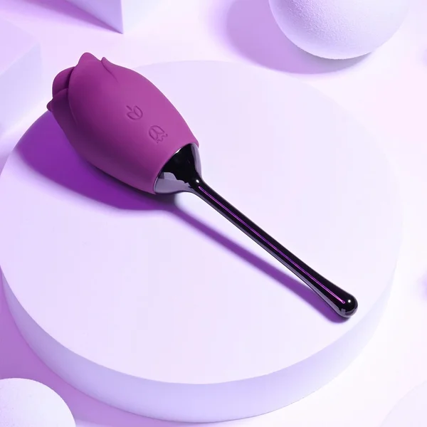 Playboy Pleasure Petal Flicking Clitoral Stimulator